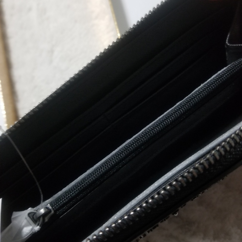 Michael Kors pebbled leather wallet - Picture 7 of 8